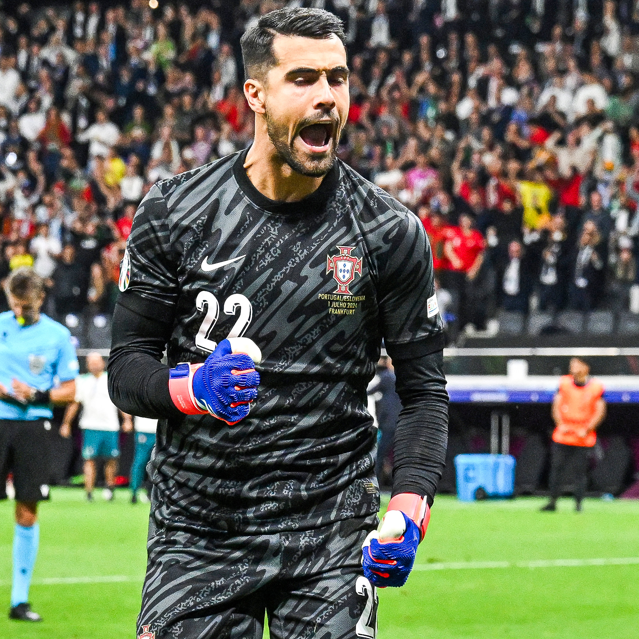 关于赛后欧冠传出新动向，斯图加特内部沟通，管理层表态——目标明确，球队文化再被提及的信息